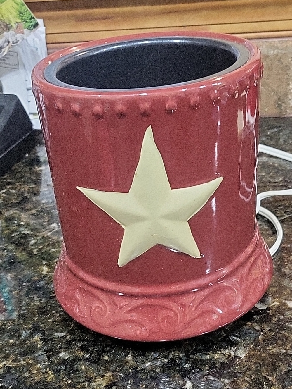 Rustic Red Star Ceramic Candle Warmer - Brand: